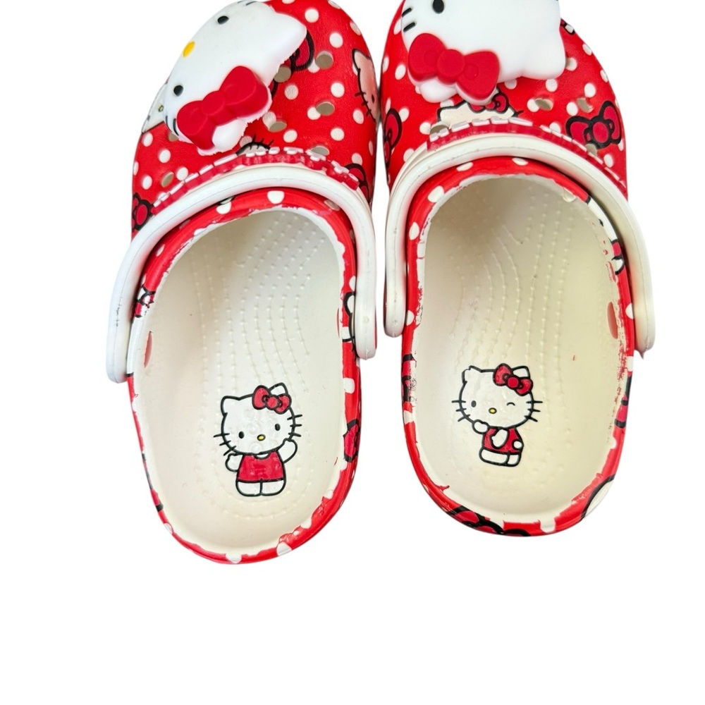 NWT Hello Kitty Kids Crocs - Red size child 9 - Picture 2 of 7